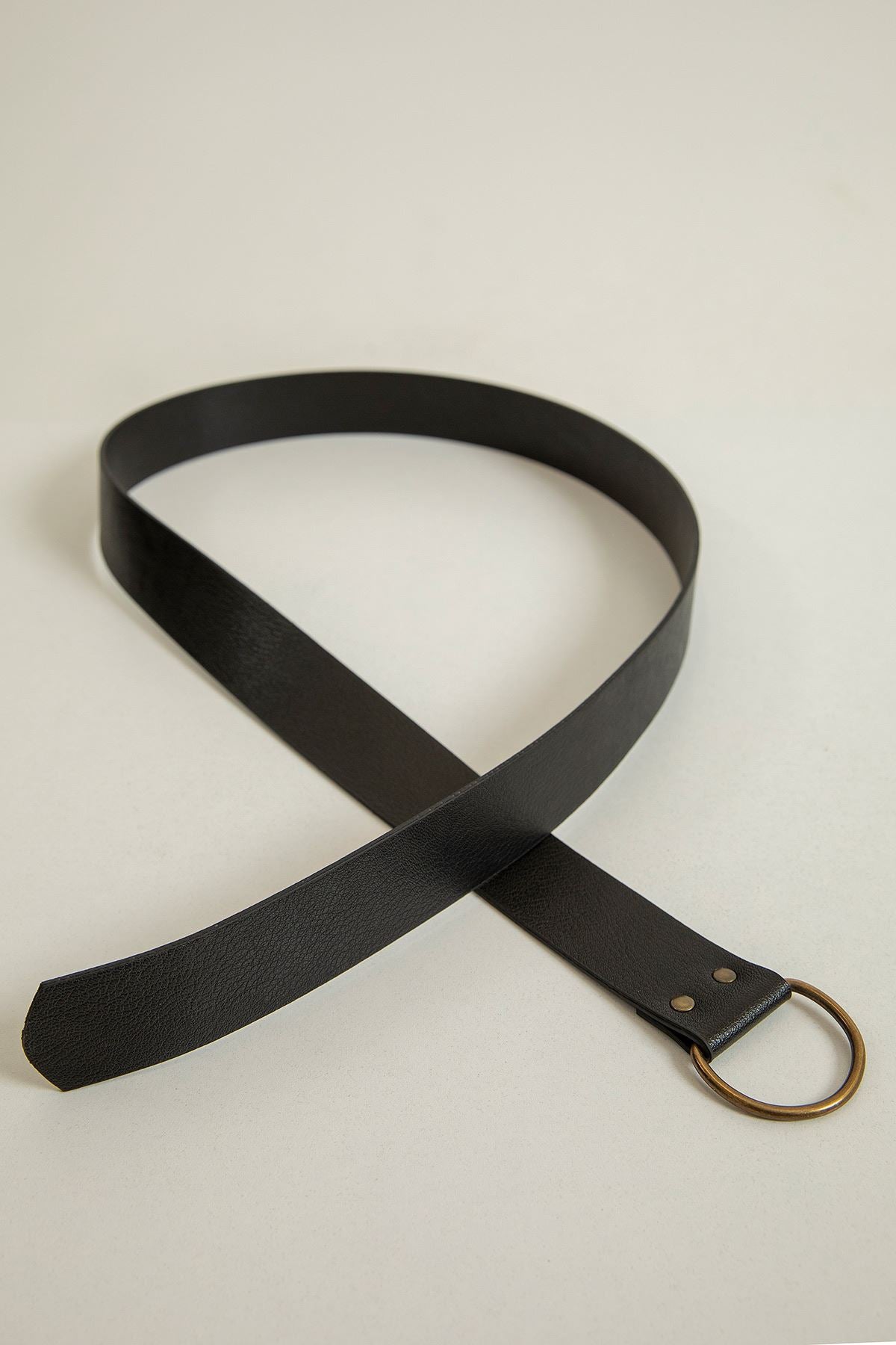 Oval Buckle Belt