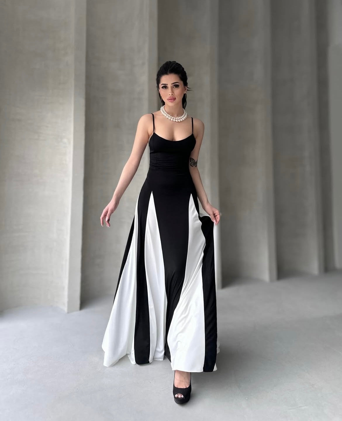 Dalmi Black and White Gown